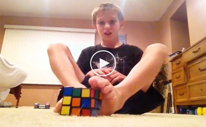 ayagiyla-kubik-kupu-cozdu-videosu-izle