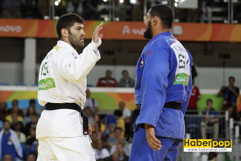 Mısırlı-sporcu-El-Shehaby-Olimpiyatlarda-İsrailli-rakibinin-elini-sıkmadıvideosu